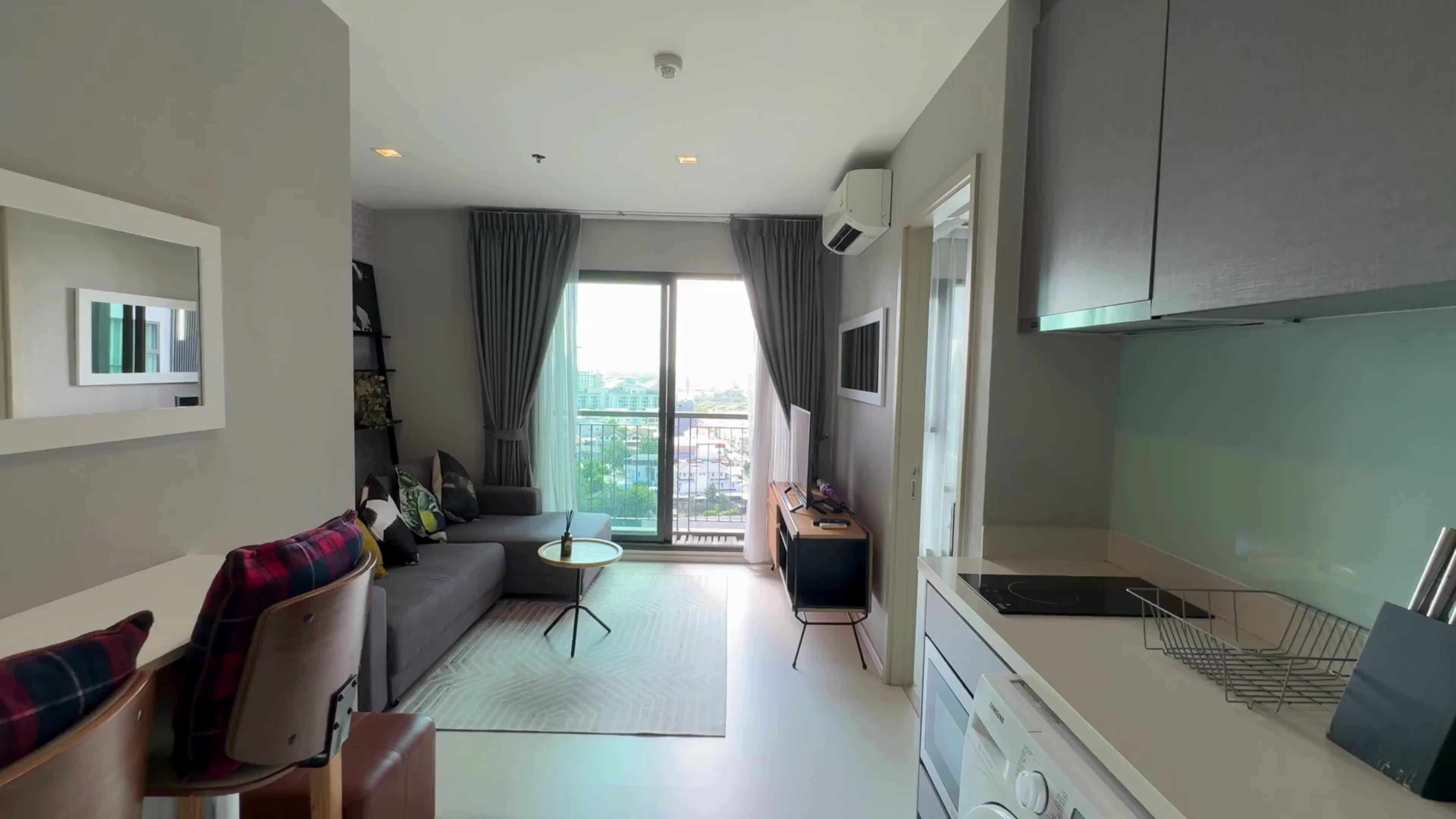 ขายคอนโด 1 ห้องนอน ตกแต่งพร้อมเข้าอยู่ Rhythm Sukhumvit 36-38 - video